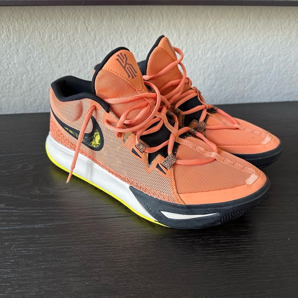 Nike Kyrie Flytrap 6 Men’s basketball shoes size 11